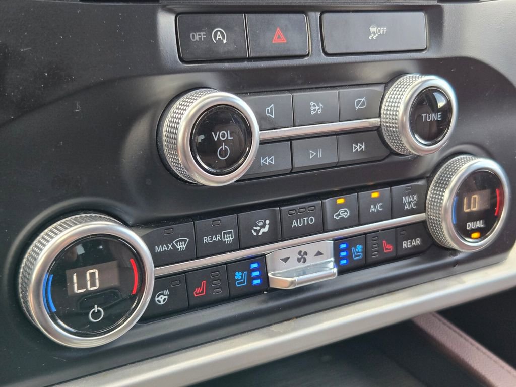 Used 2024 Ford Expedition Limited image 18