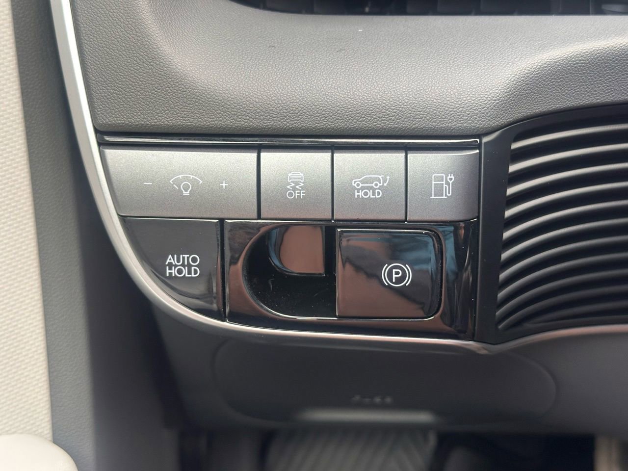 Used 2025 Hyundai Ioniq 5 SEL image 26