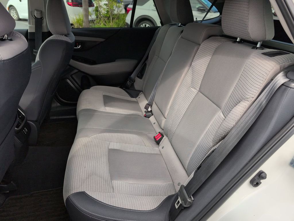 Used 2025 Subaru Outback Premium image 28