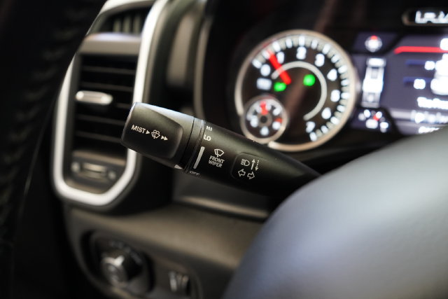 Used 2022 RAM 1500 Big Horn AWD/4WD image 17