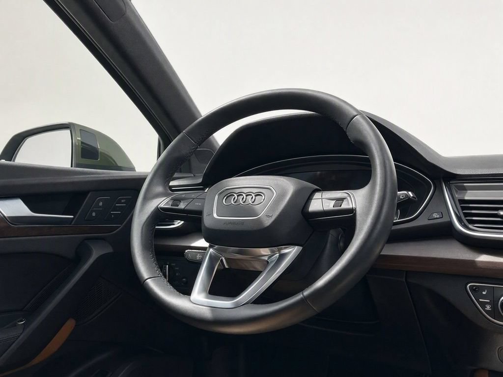 Used 2023 Audi Q5 2.0T Premium Plus w/ Premium Plus Package AWD/4WD image 28
