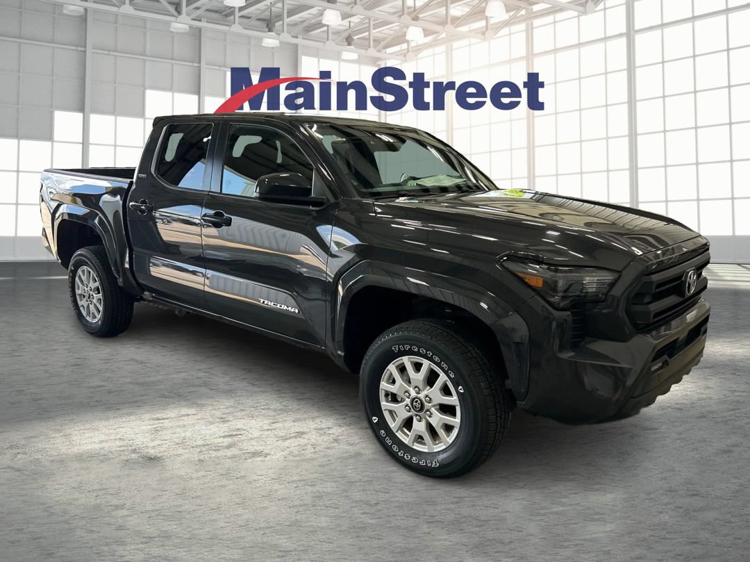 Used 2024 Toyota Tacoma SR5 AWD/4WD image 7