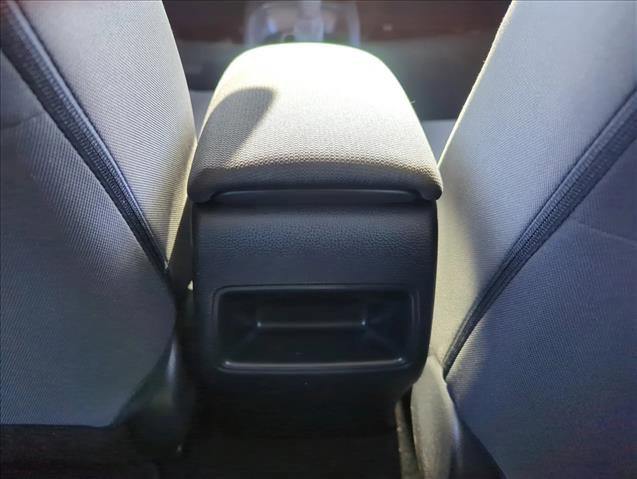 Used 2020 Toyota Corolla LE image 19