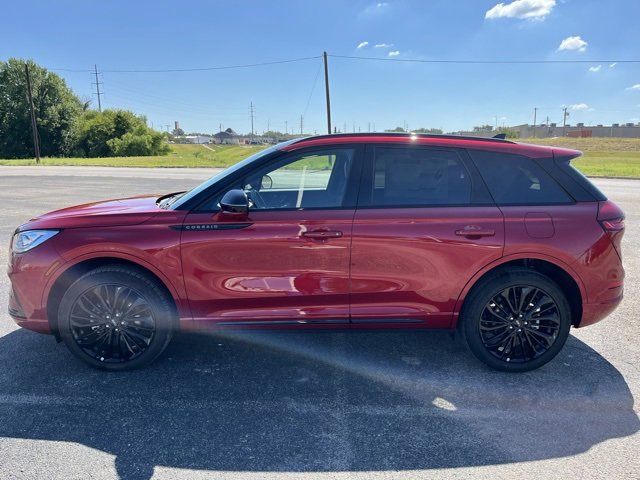 New 2025 Lincoln Corsair Reserve w/ Equipment Group 202A image 4