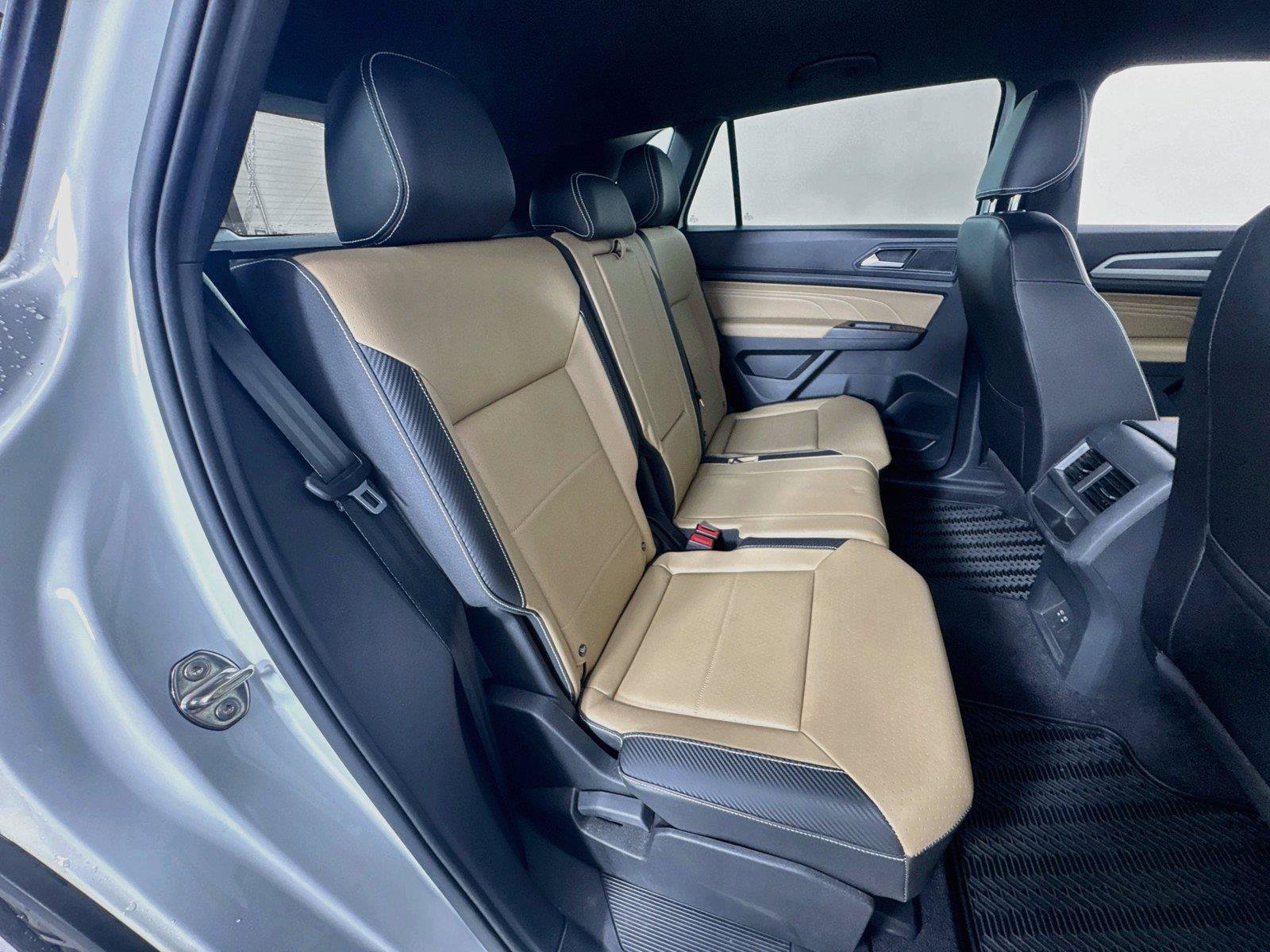Certified 2023 Volkswagen Atlas Cross Sport SE FWD image 25