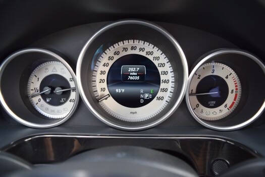Used 2014 Mercedes-Benz E 250 BlueTEC Sedan image 66