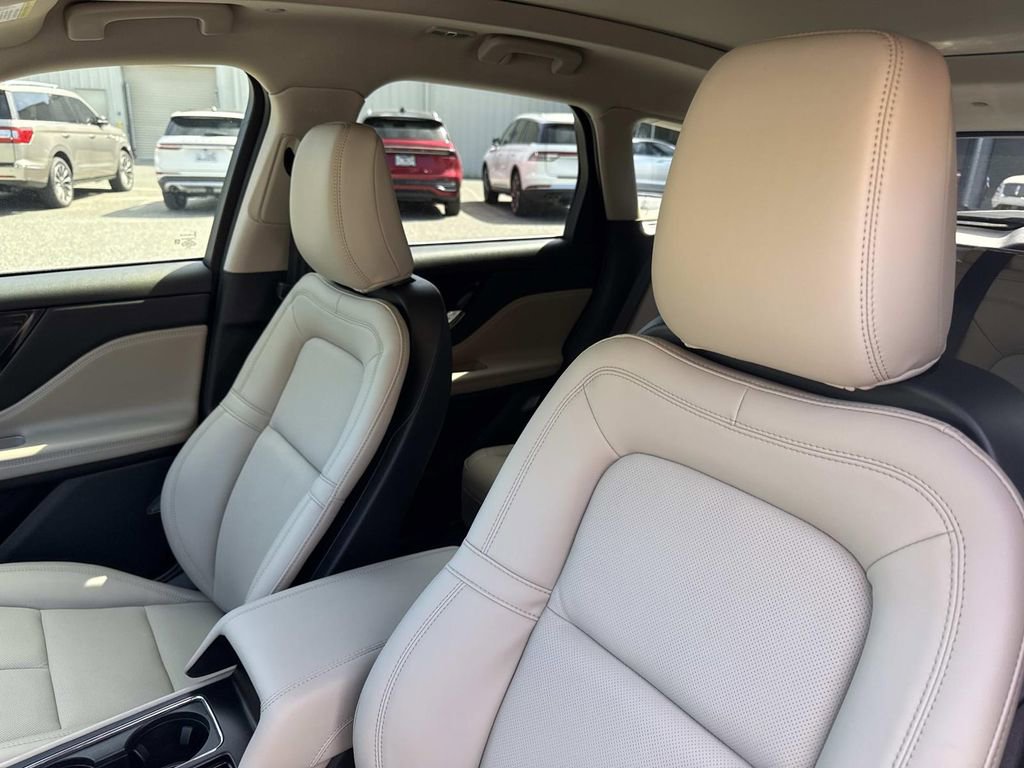 New 2026 Lincoln Corsair Grand Touring image 21