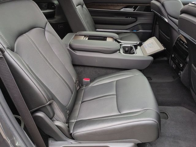 Used 2023 Jeep Grand Wagoneer L 4WD image 26