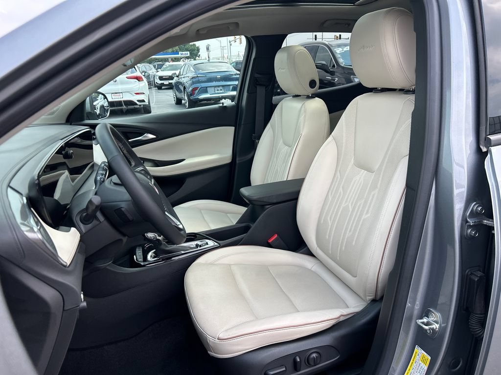 Certified 2024 Buick Encore GX Avenir w/ Avenir Technology Package FWD image 17