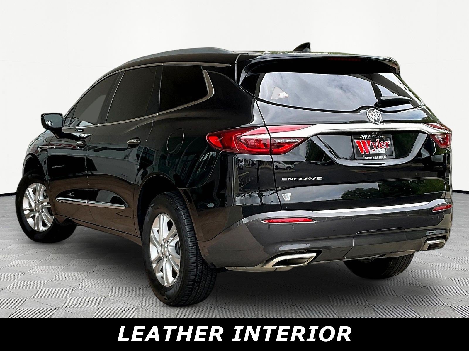 Used 2021 Buick Enclave Essence FWD image 4