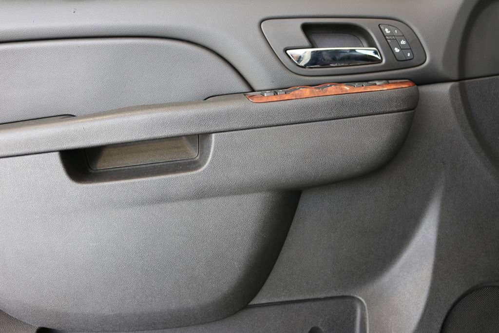 Used 2014 Chevrolet Tahoe LT w/ Luxury Package image 13