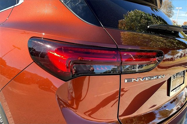 Used 2022 Buick Envision Essence w/ Safety Package image 27