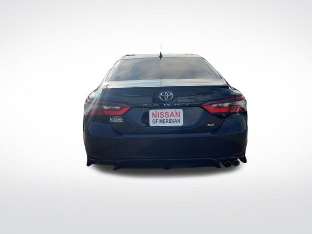 Used 2024 Toyota Camry SE w/ Convenience Package image 3