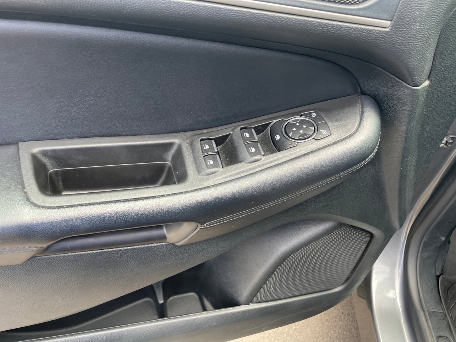 Used 2022 Ford Edge SEL AWD/4WD image 17