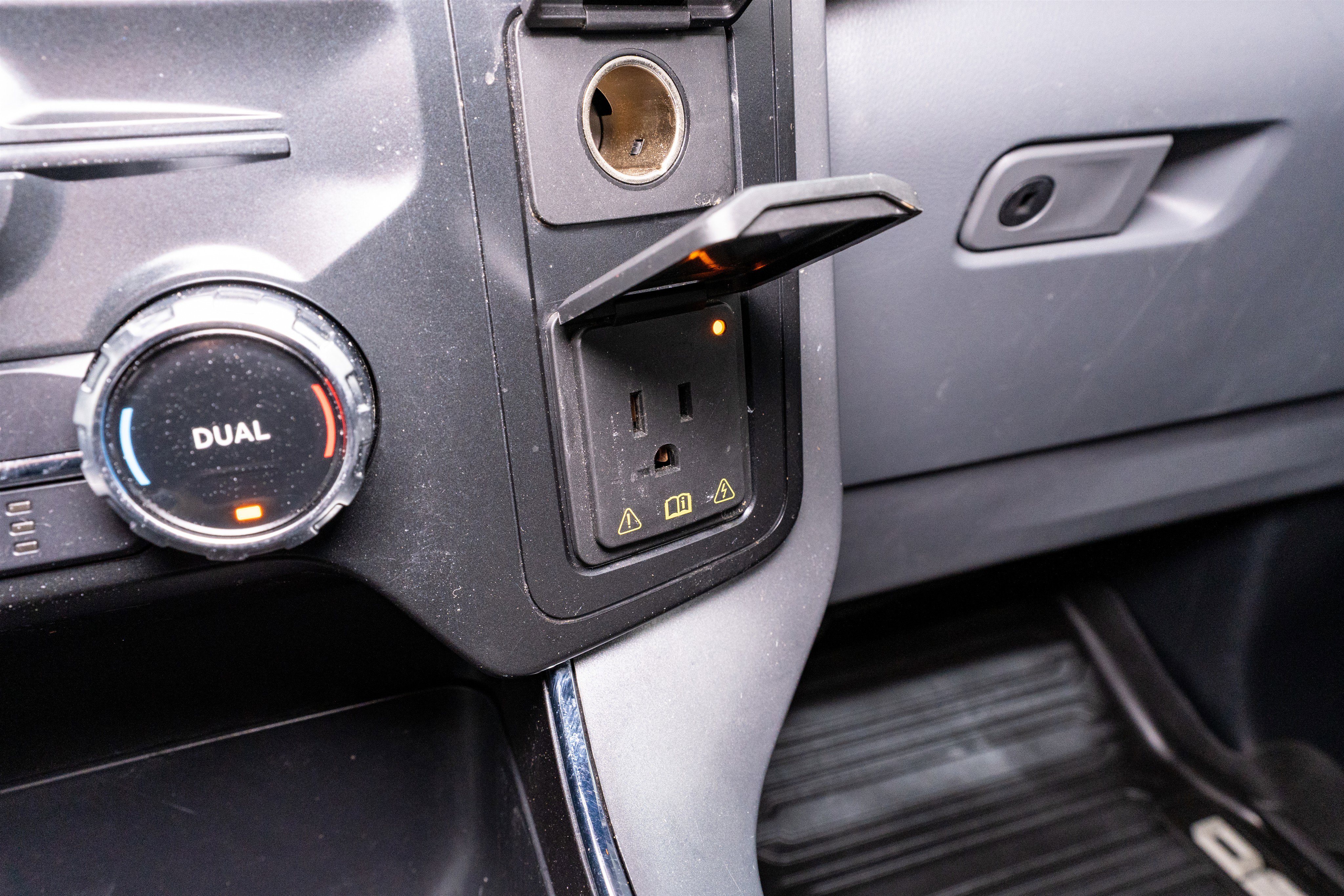 Used 2022 Ford F150 XLT w/ Equipment Group 302A High image 23