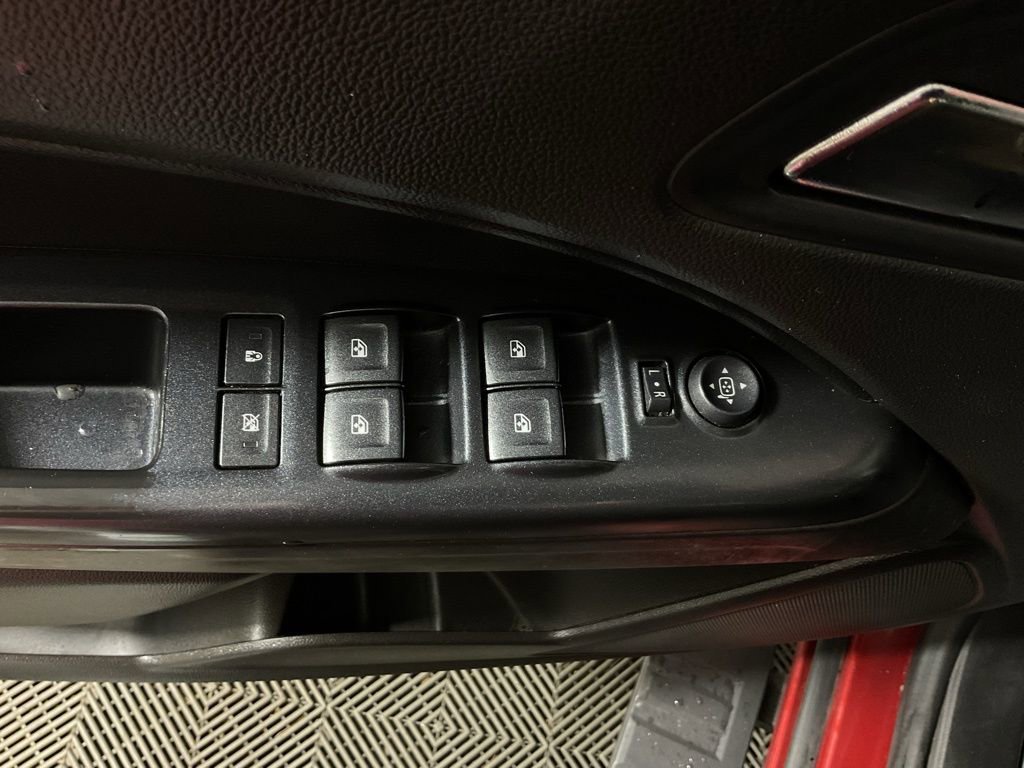 Used 2016 GMC Canyon SLE w/ SLE Convenience Package image 17