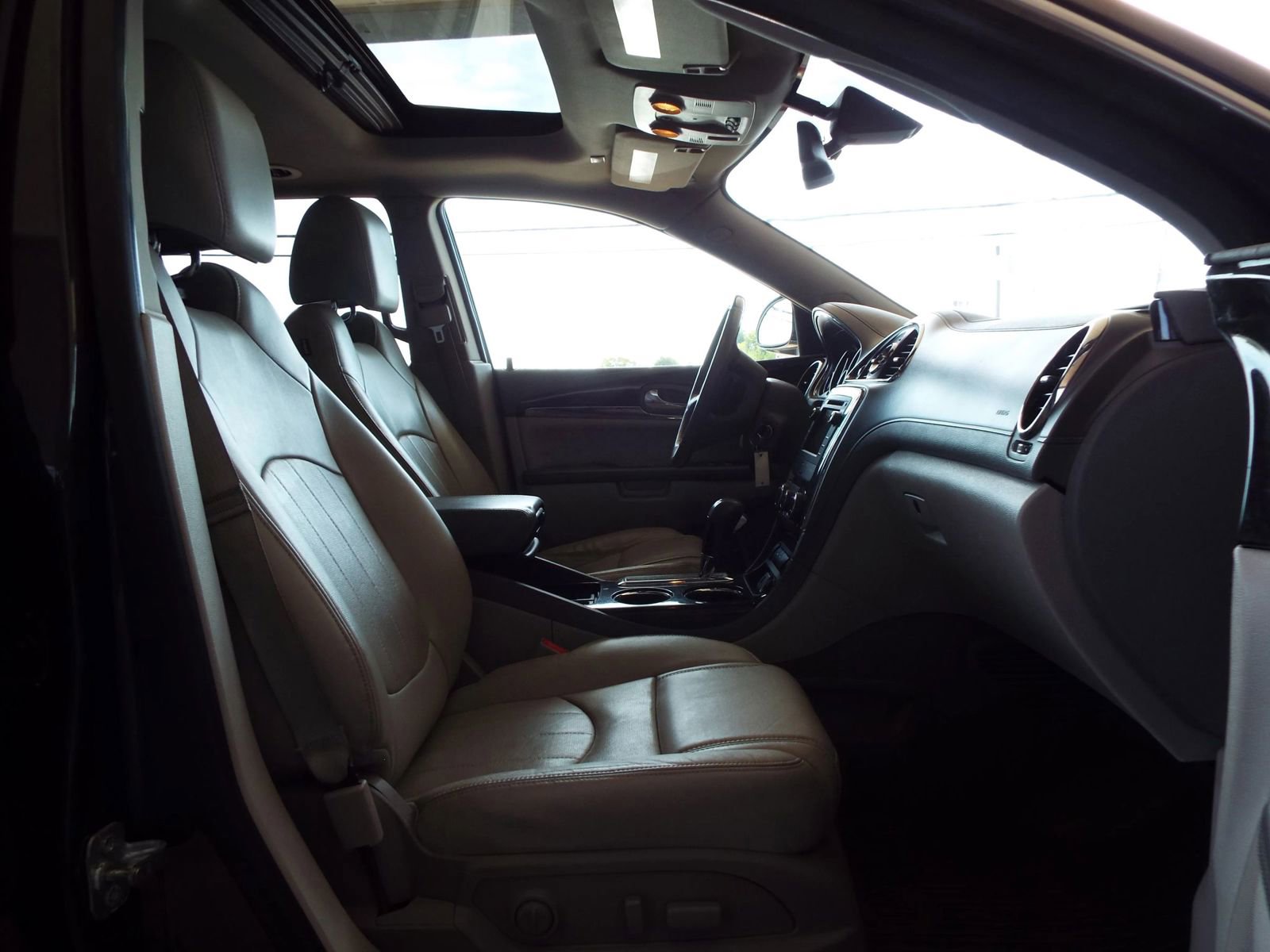 Used 2017 Buick Enclave Premium w/ Experience Buick Package image 27