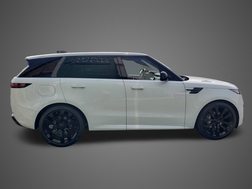 New 2026 Land Rover Range Rover Sport Dynamic SE image 4