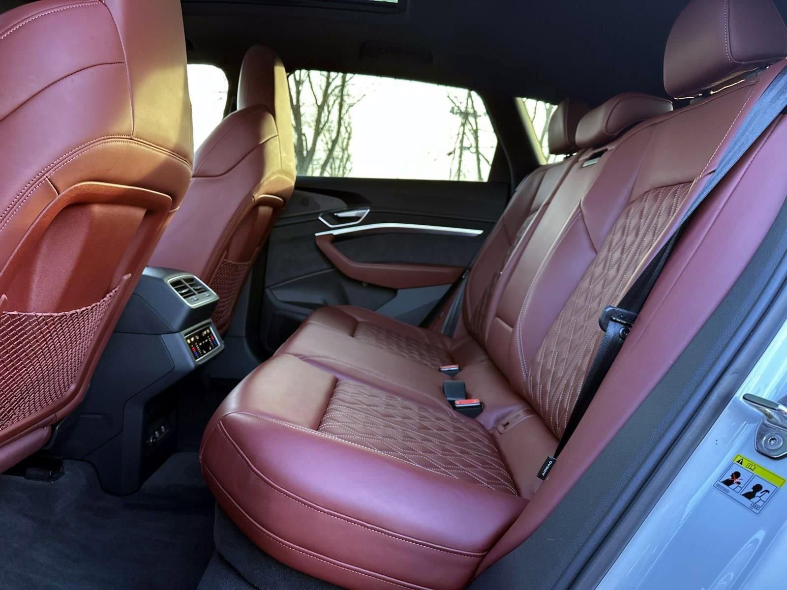 Used 2023 Audi e-tron S Premium Plus w/ Black Optic Package image 28