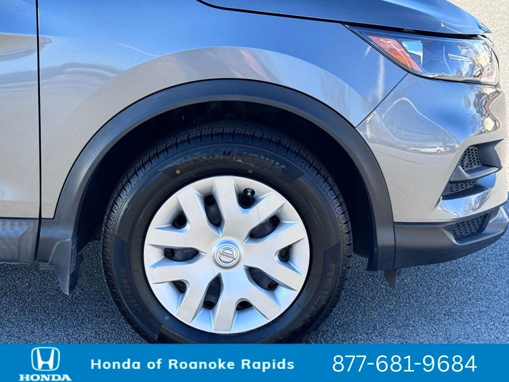 Used 2020 Nissan Rogue Sport S image 35