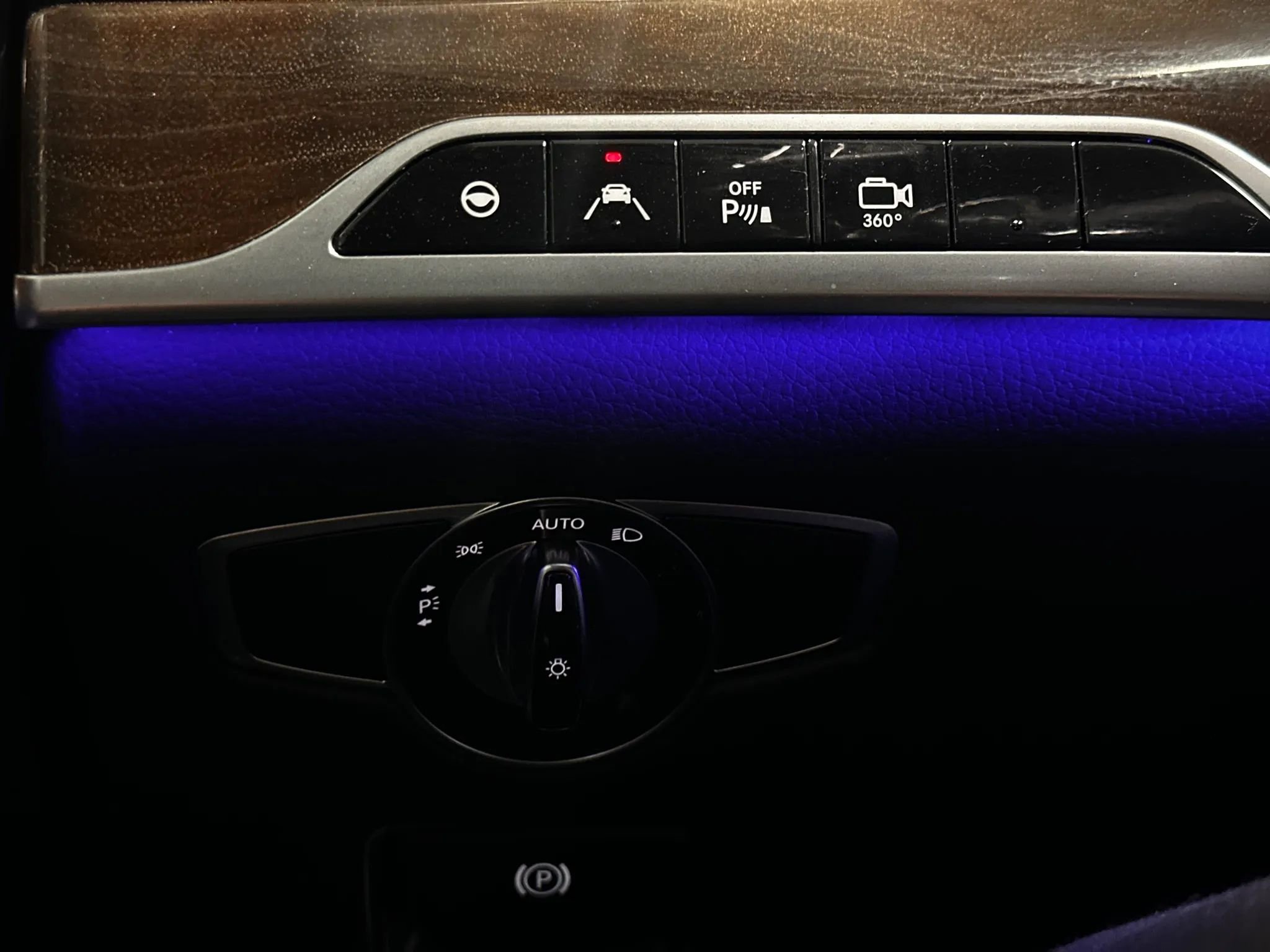 Used 2017 Mercedes-Benz S 550 Sedan image 32