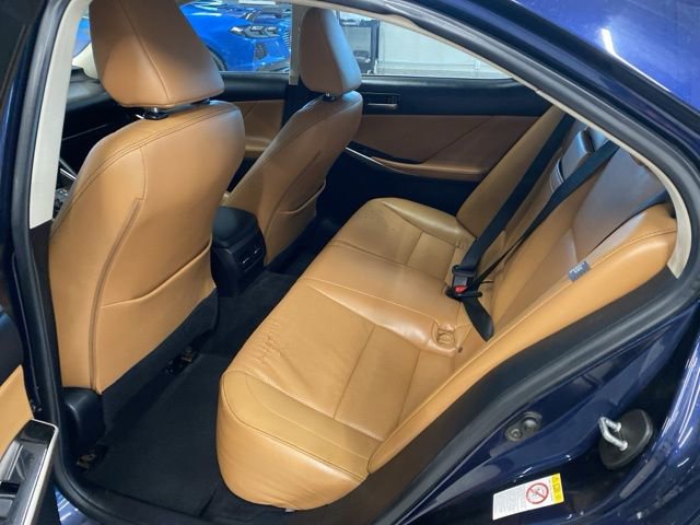 Used 2017 Lexus IS 300 300 w/ Premium Package image 31