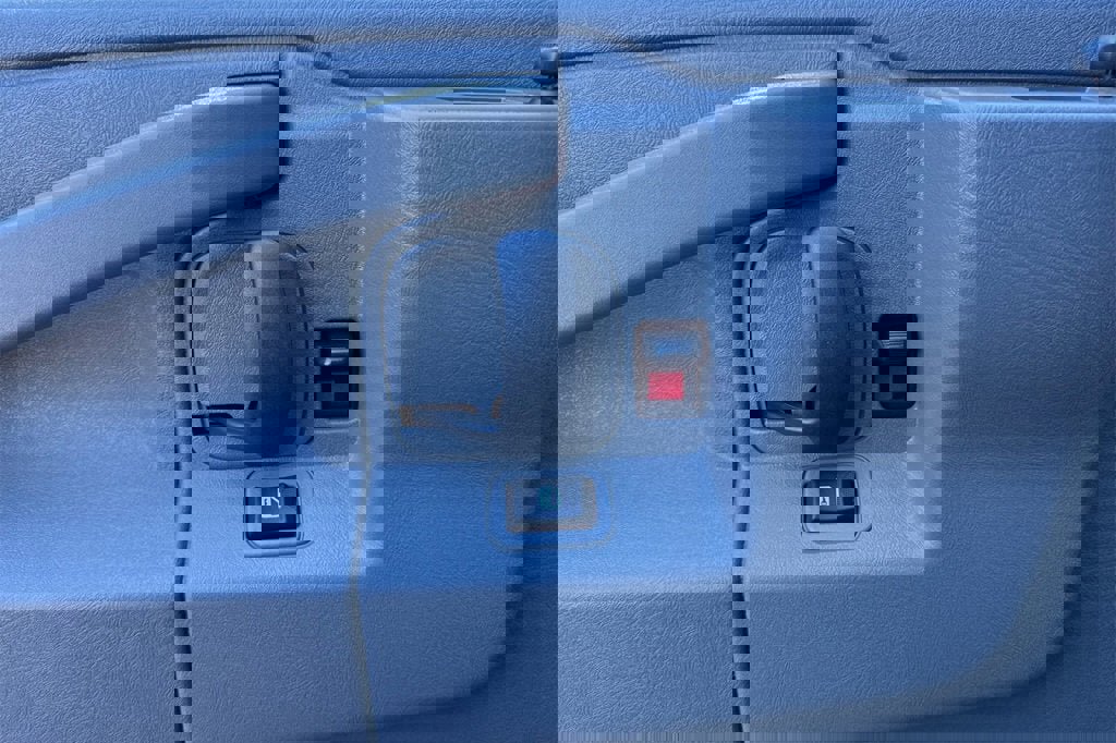 New 2025 Chevrolet Express 2500 w/ Enhanced Convenience Package image 11