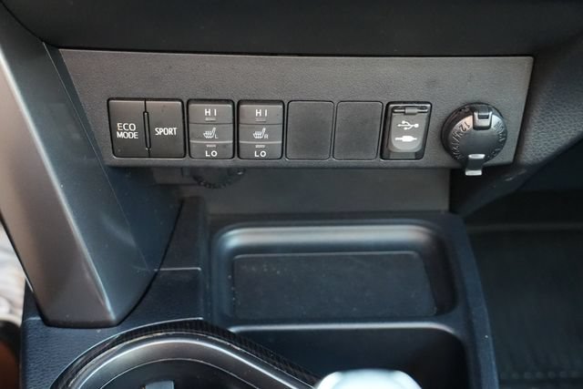Used 2016 Toyota RAV4 SE w/ Advanced Technology Package AWD/4WD image 35