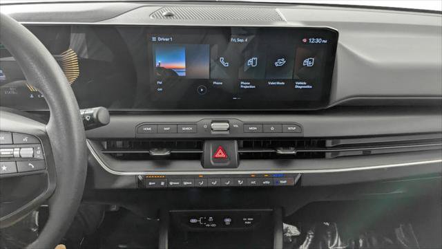 Used 2025 Kia K4 FWD image 28