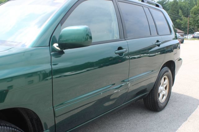 Used 2001 Toyota Highlander 2WD w/ Quick-Order Pkg image 38