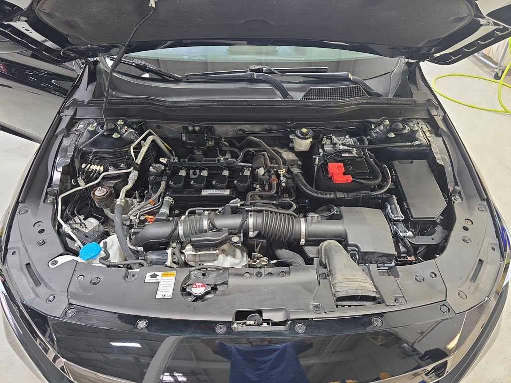 Used 2018 Honda Accord Sport image 28