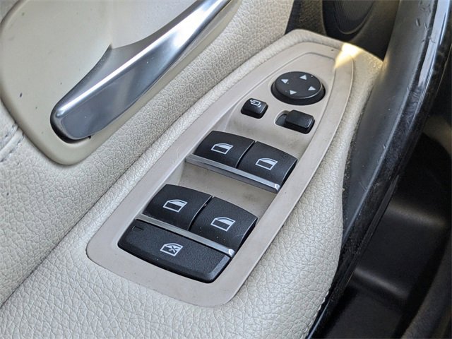 Used 2017 BMW 330i Sedan image 24