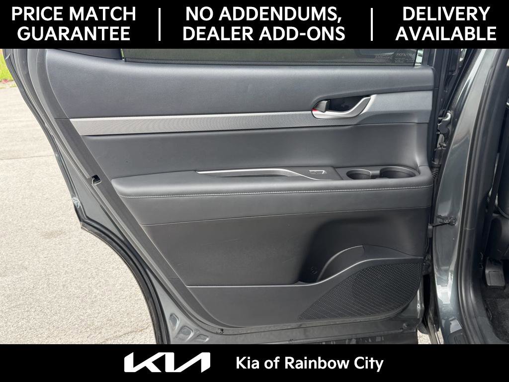 Used 2022 Hyundai Palisade SEL w/ Premium Package FWD image 19