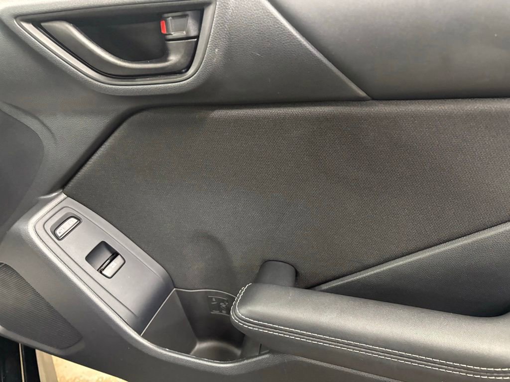 Used 2025 Toyota GR86 w/ ALL Weather Mat Package (TMS) RWD image 10