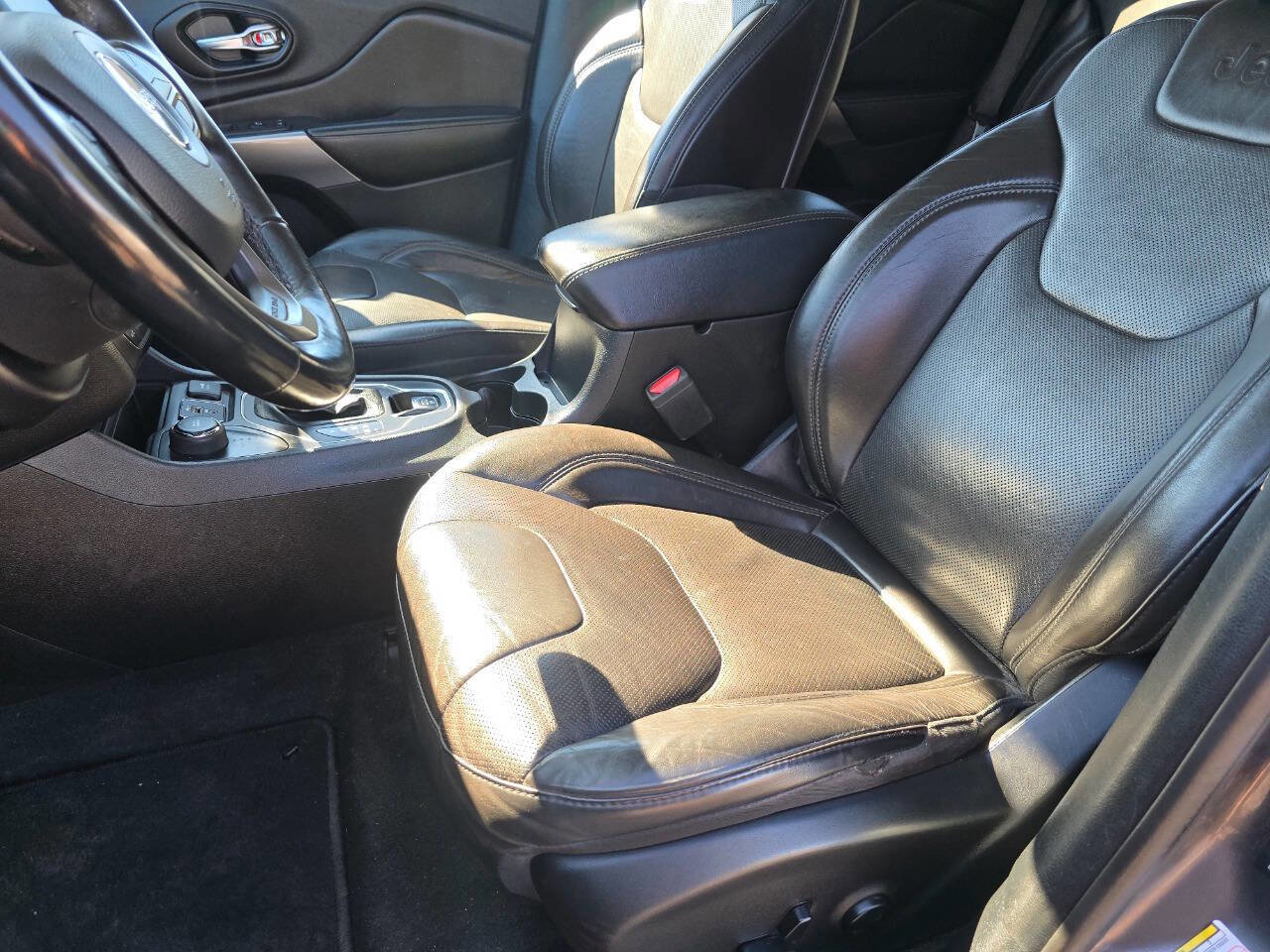 Used 2021 Jeep Cherokee Latitude Lux image 20