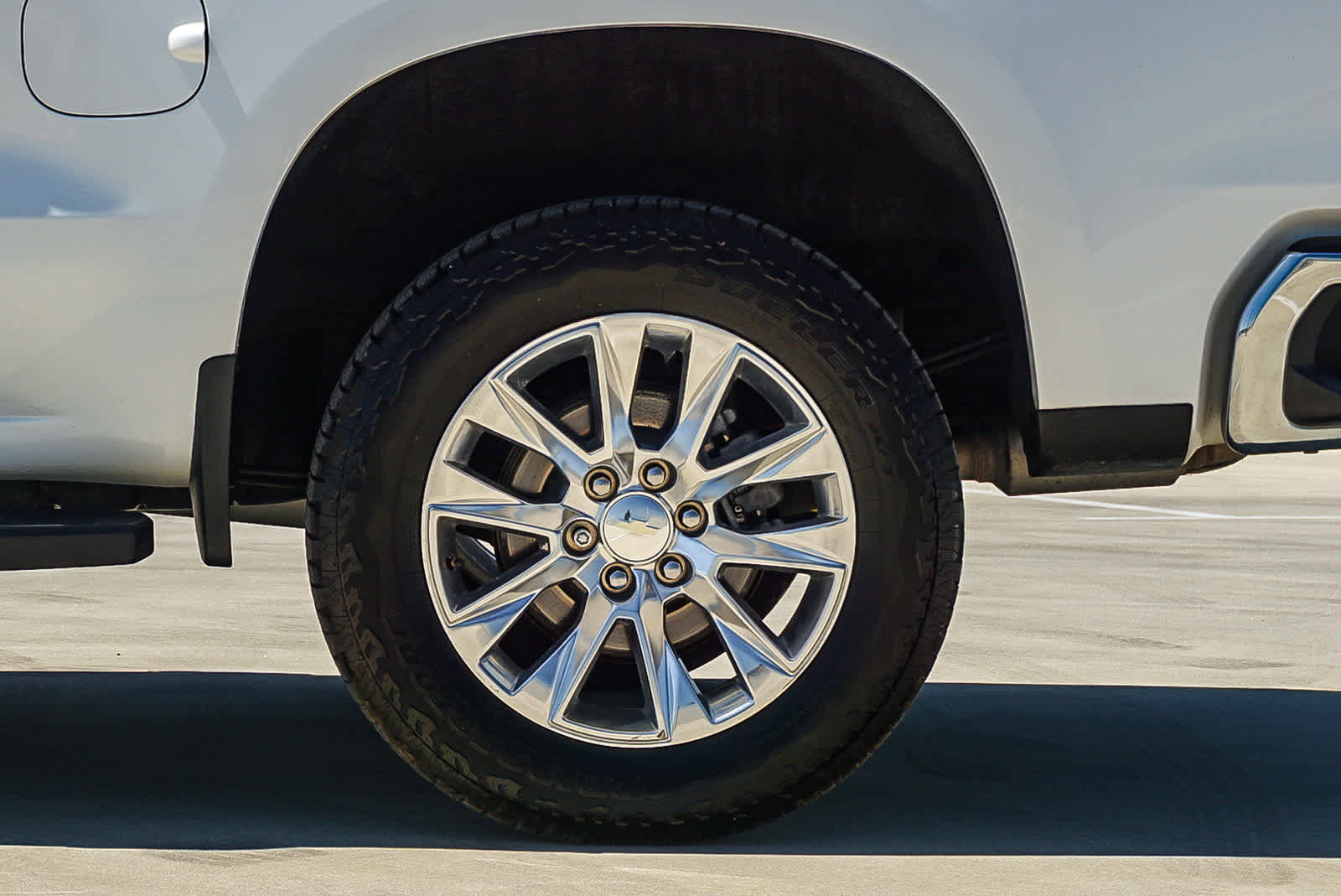 Used 2020 Chevrolet Silverado 1500 LTZ w/ LTZ Premium Package AWD/4WD image 10