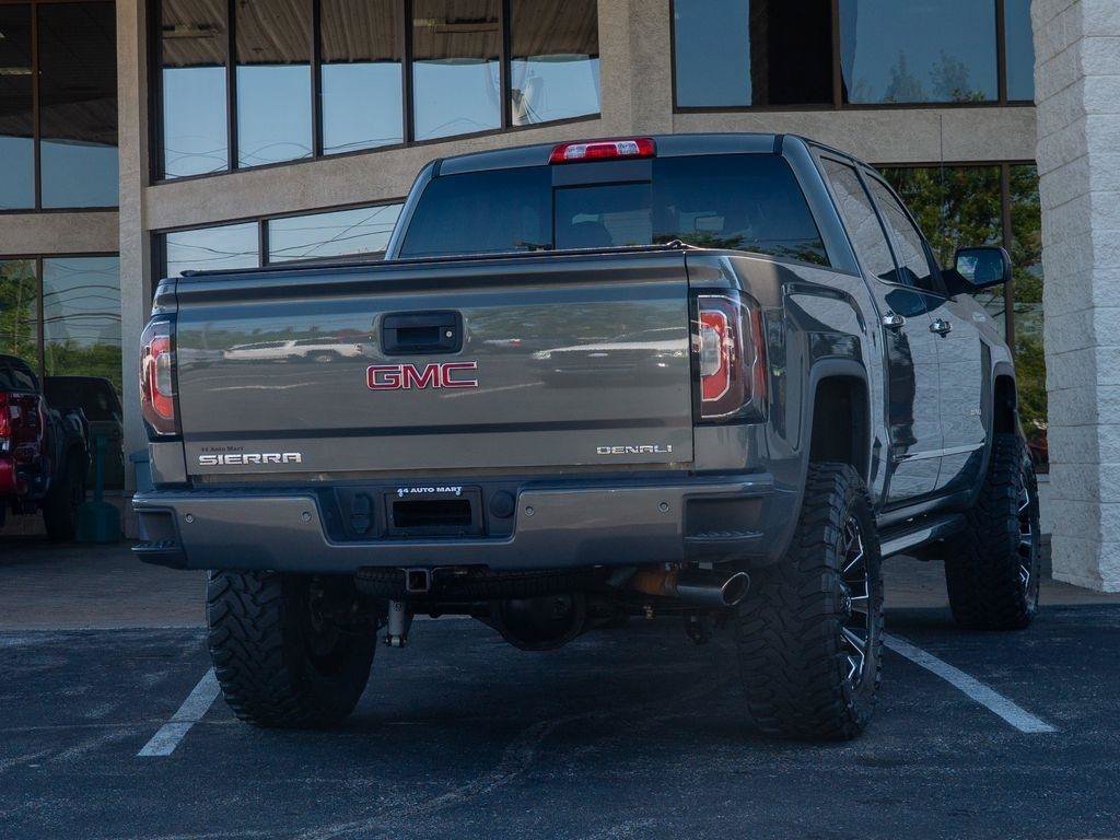 Used 2018 GMC Sierra 1500 Denali w/ Denali Ultimate Package AWD/4WD image 3
