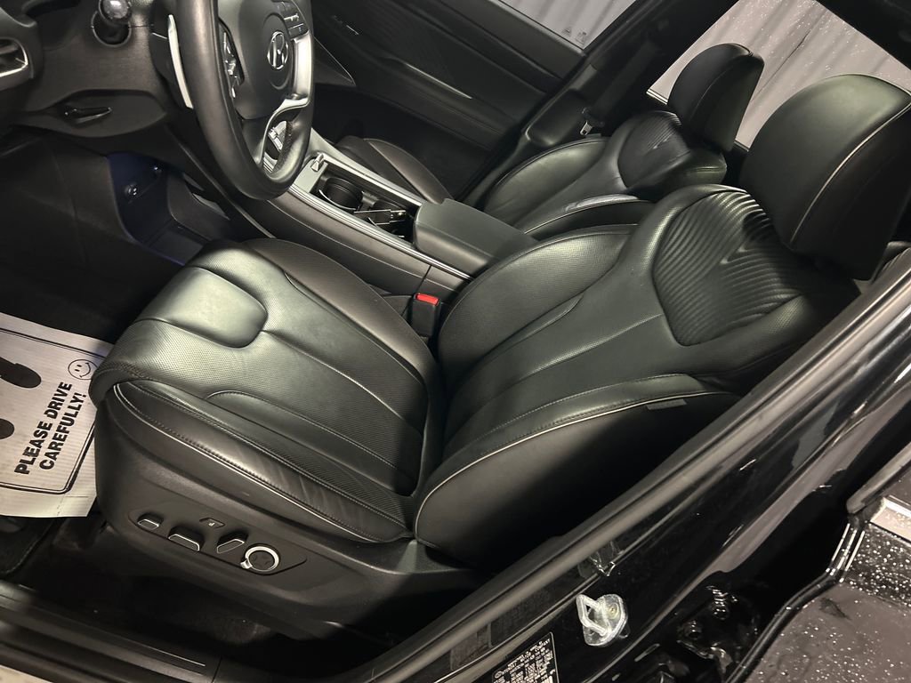 Used 2023 Hyundai Palisade Calligraphy image 10