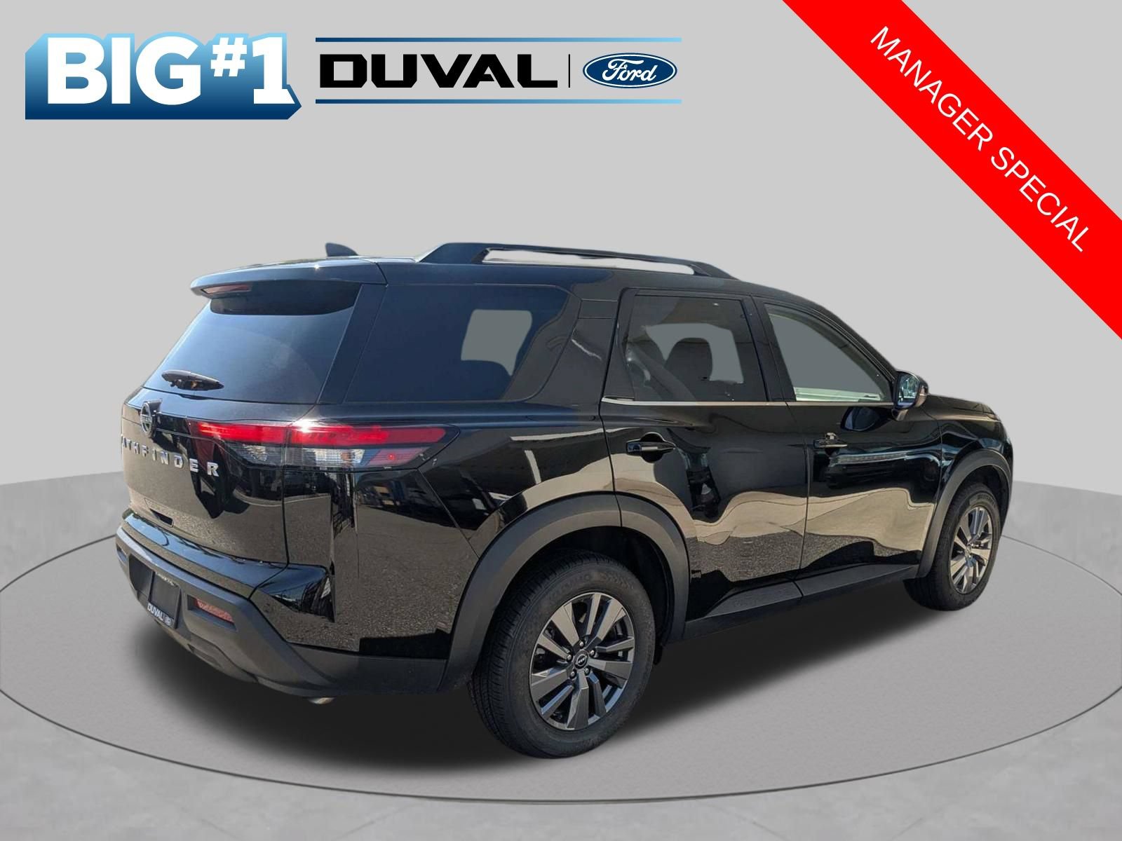 Used 2025 Nissan Pathfinder SV FWD image 4