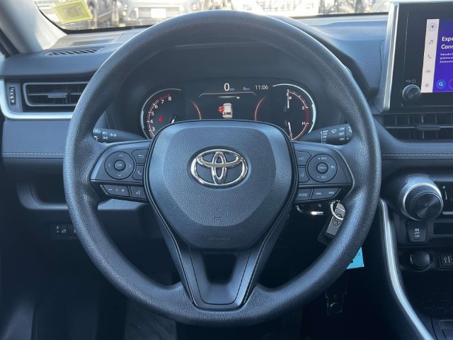 Used 2024 Toyota RAV4 LE AWD/4WD image 16
