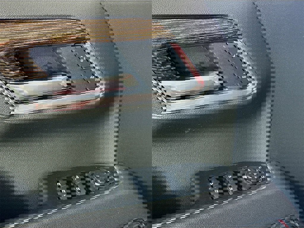 New 2026 GMC Sierra 1500 Elevation image 13