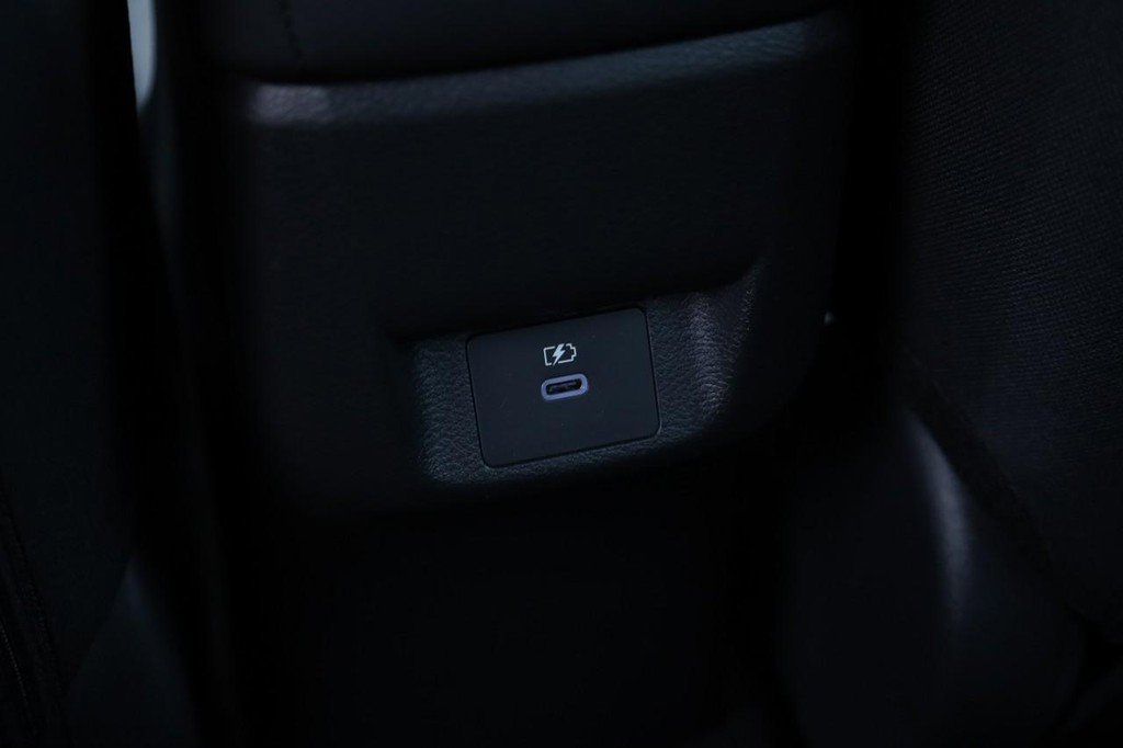 New 2025 Nissan Versa SV w/ Trunk Package image 20