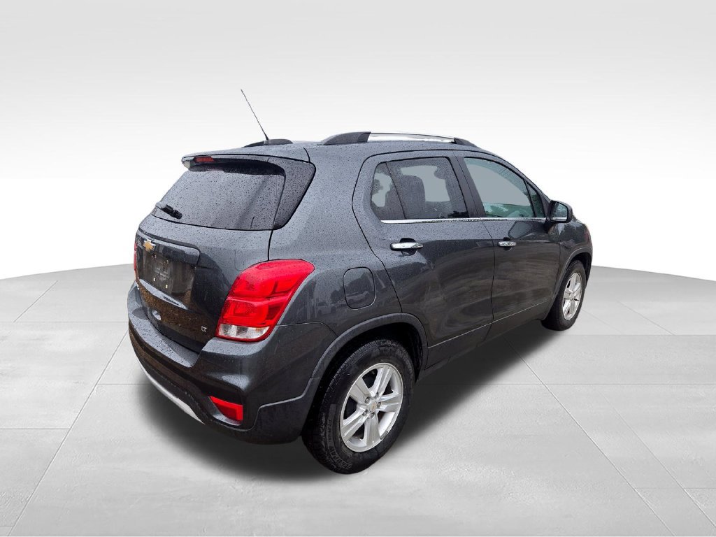 Used 2017 Chevrolet Trax LT w/ LT Convenience Package FWD image 5