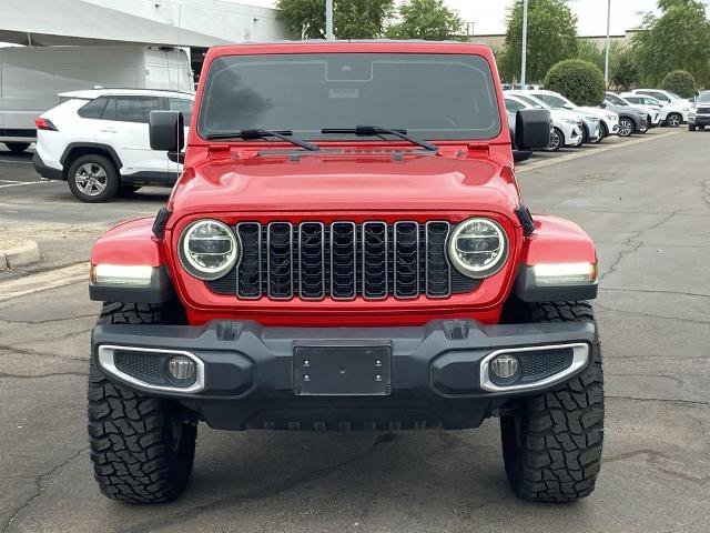 Used 2020 Jeep Gladiator Overland AWD/4WD image 3