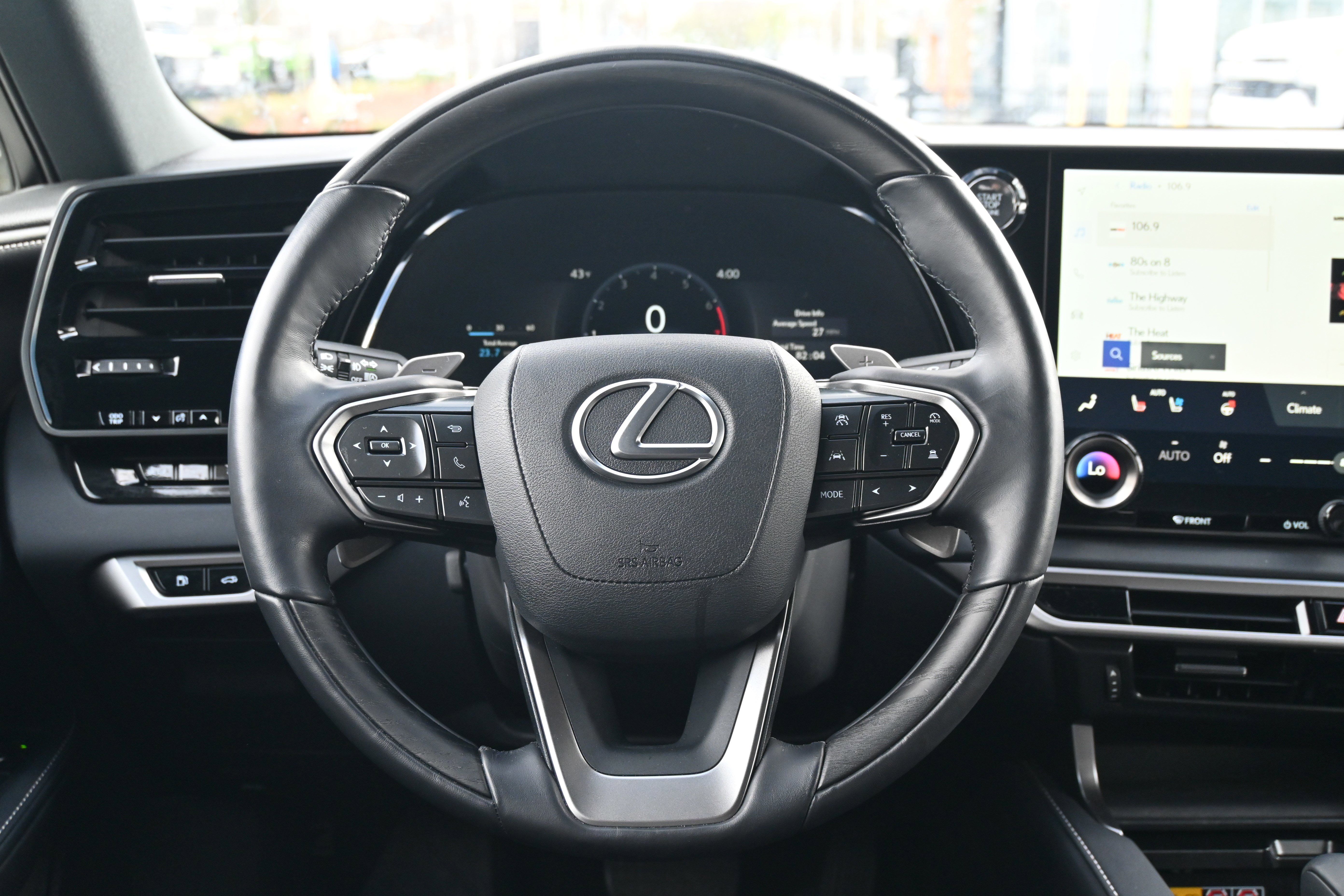 Used 2025 Lexus RX 350 Premium w/ Accessory Package (Z1) image 19