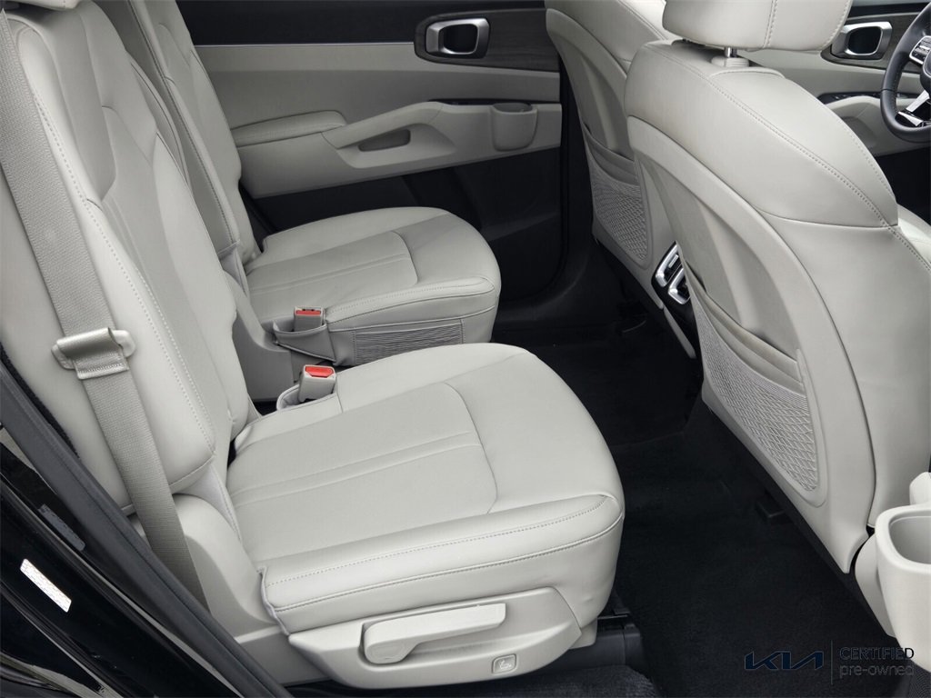 Certified 2023 Kia Sorento EX w/ Panoramic Sunroof Package image 18