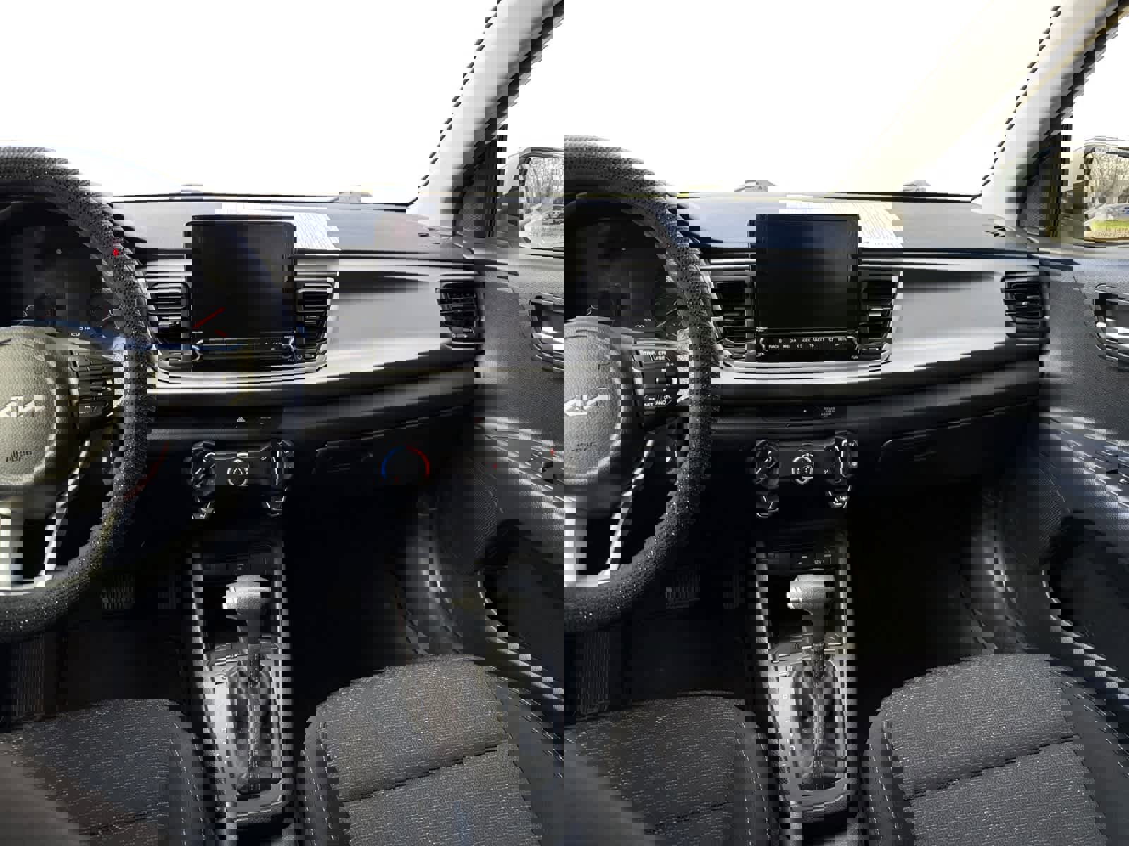 Used 2022 Kia Rio S image 11