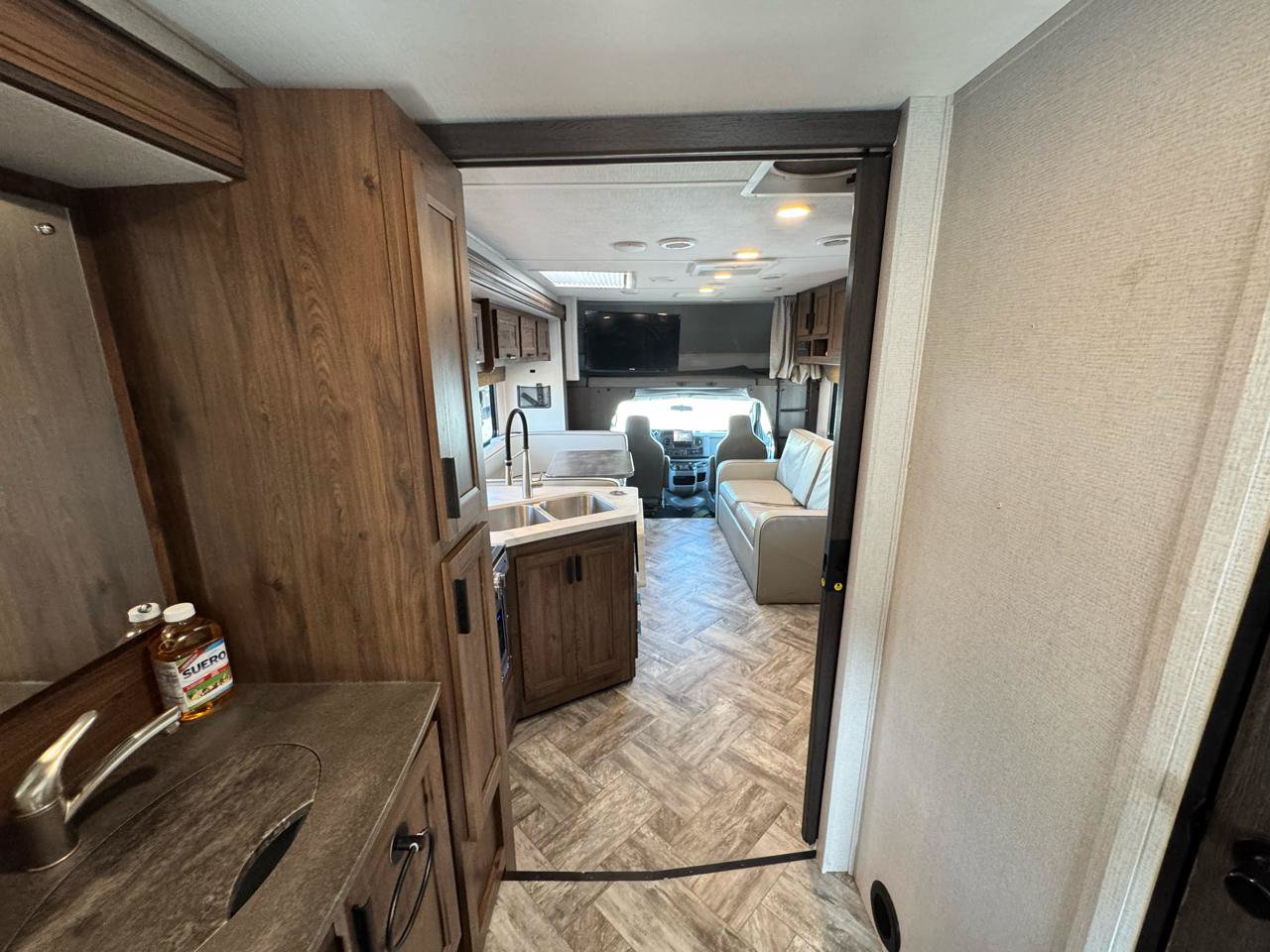 Used 2021 Ford E-450 and Econoline 450 Super Duty w/ Motorhome Prep Package RWD image 38