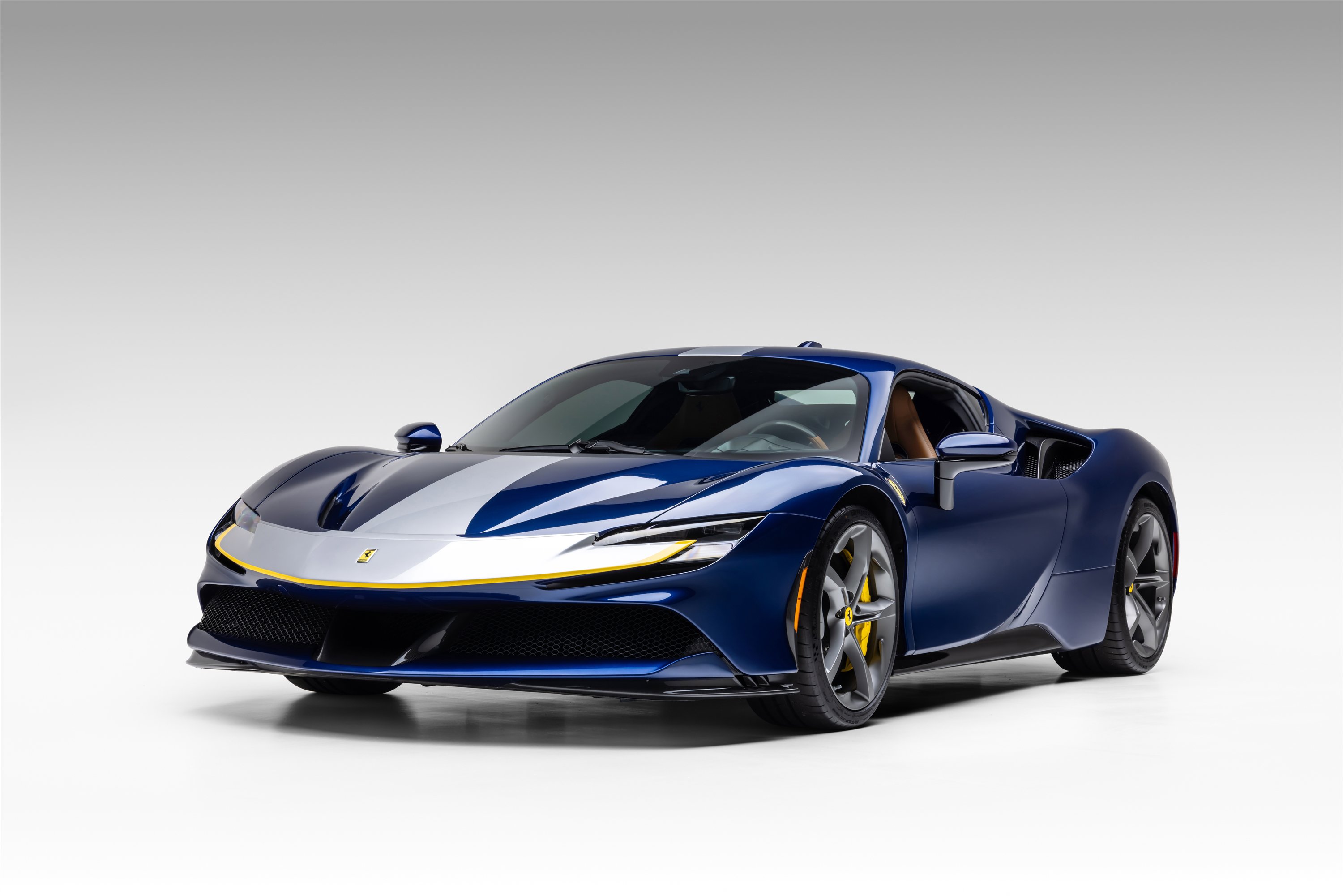 Certified 2022 Ferrari SF90 Stradale image 3