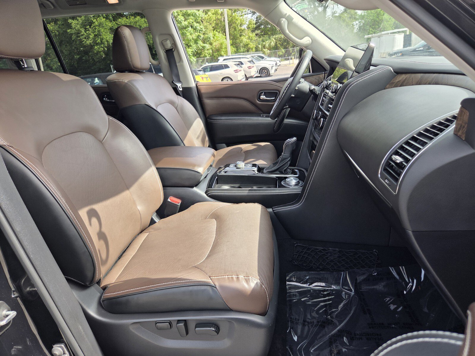 Used 2023 INFINITI QX80 Premium Select w/ All-Season Package AWD/4WD image 18